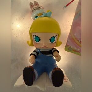 Pop Mart Finding Mokoko series figure, Painter’s Helper, Molly